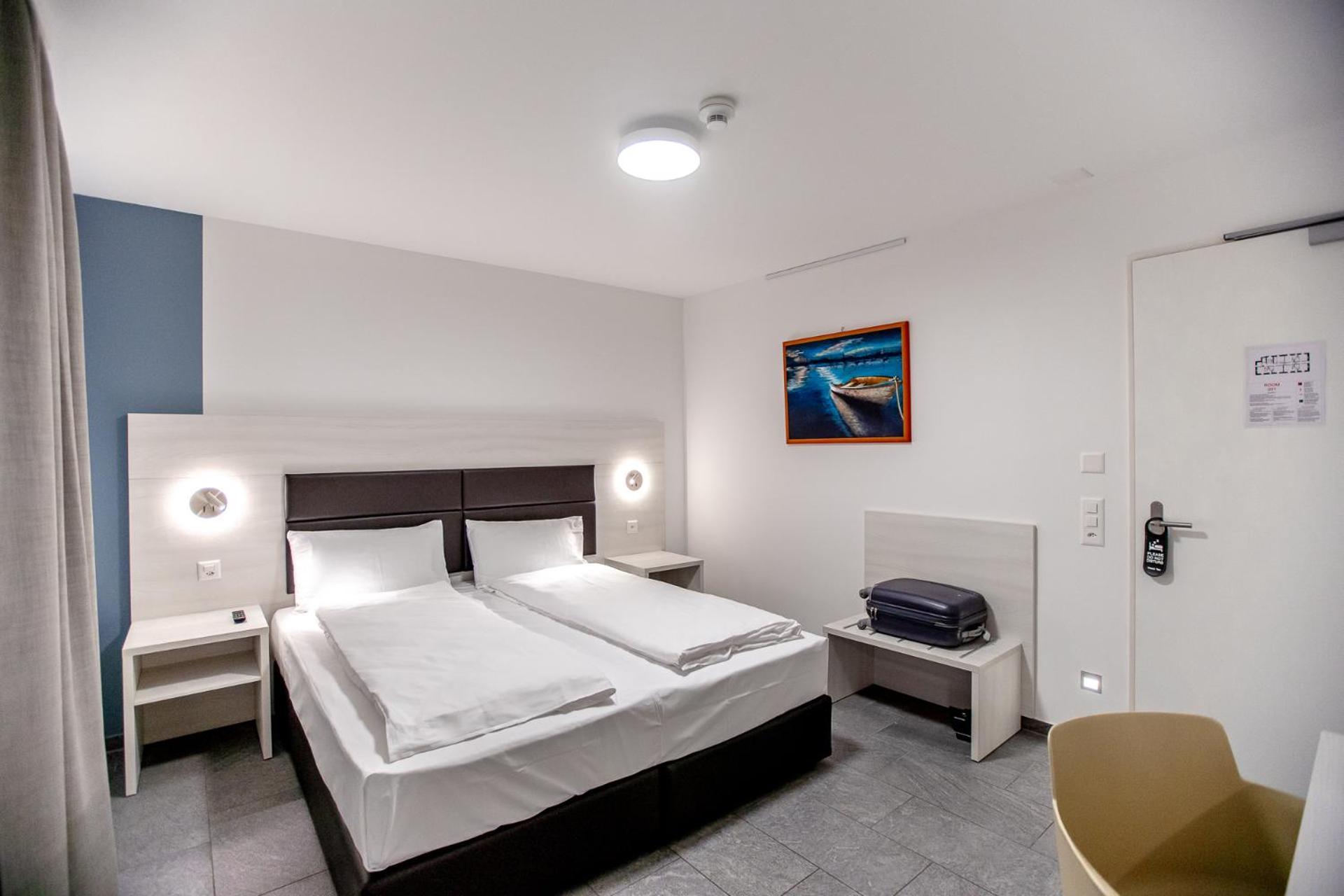 Miralago Locarno Easy Rooms Muralto Room photo