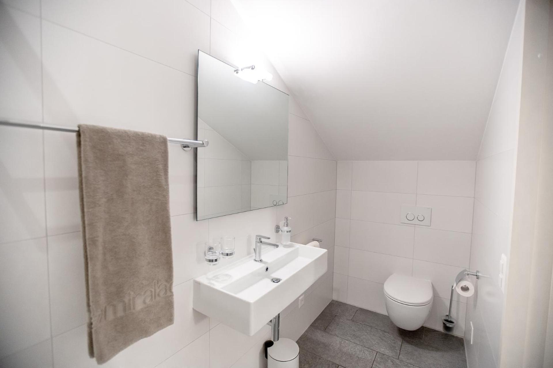 Miralago Locarno Easy Rooms Muralto Room photo