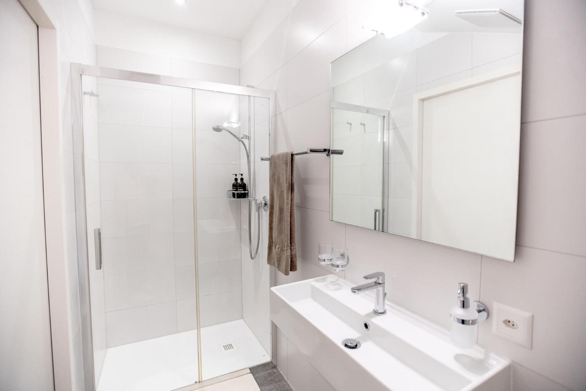 Miralago Locarno Easy Rooms Muralto Room photo