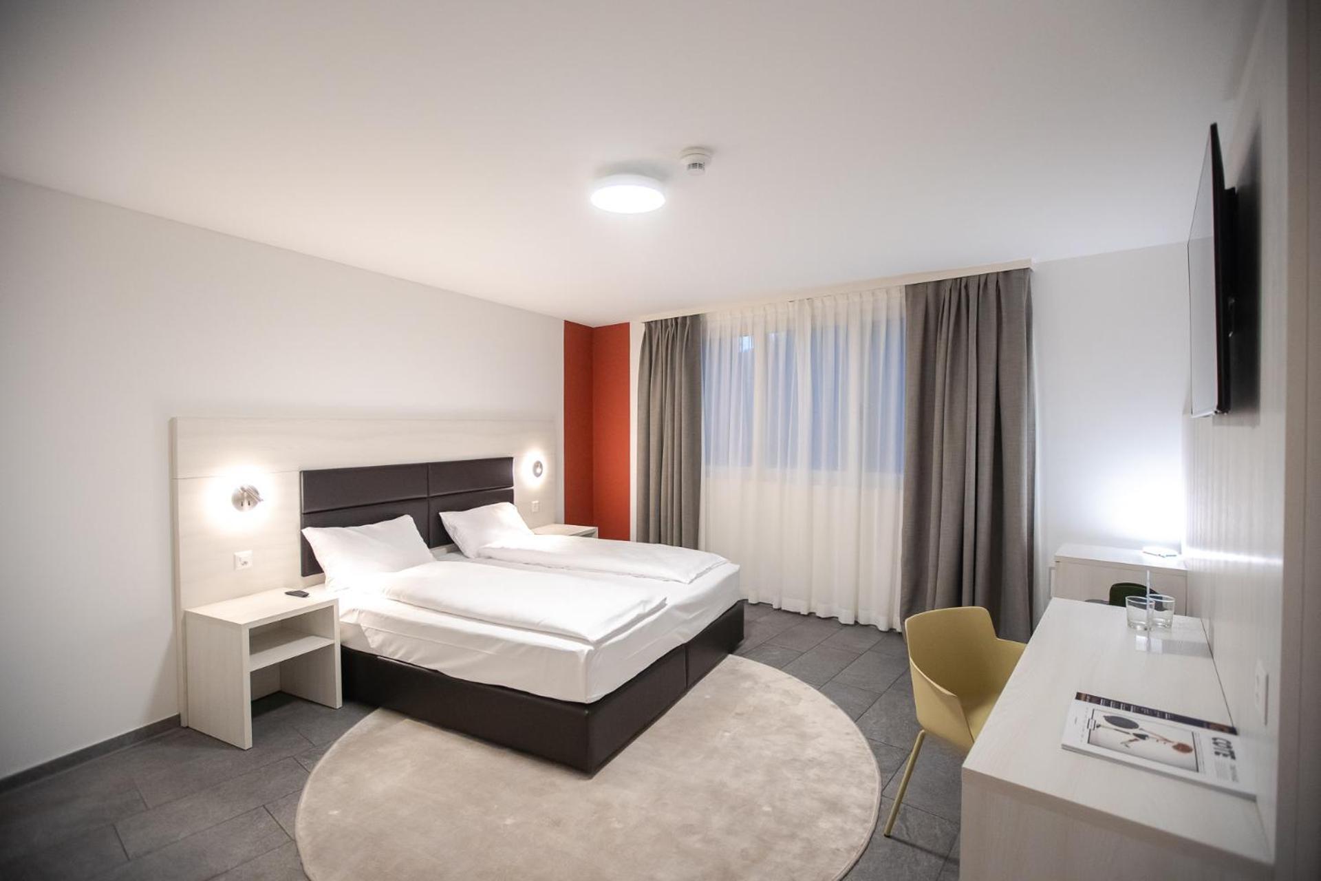 Miralago Locarno Easy Rooms Muralto Exterior photo